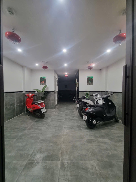 Bán tòa CCMN Dịch Vọng, Cầu Giấy, 88m2, 6 tầng thang máy, 18 phòng full nội thất cho thuê