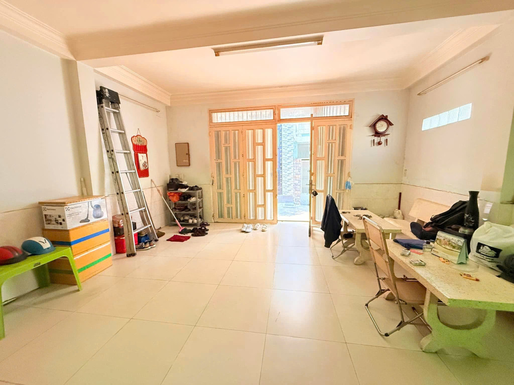 Bán nhà hẻm 3m Điện Biên Phủ, gần Vòng Xoay, tiện đi Quận 1, 5.2/6.2x18m, 2 tấm, 12.3 tỷ