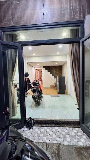 CẦN BÁN NHÀ TRUNG TÂM THANH KHÊ GẦN SÂN BAY THUẬN TIỆN ĐI LẠI
