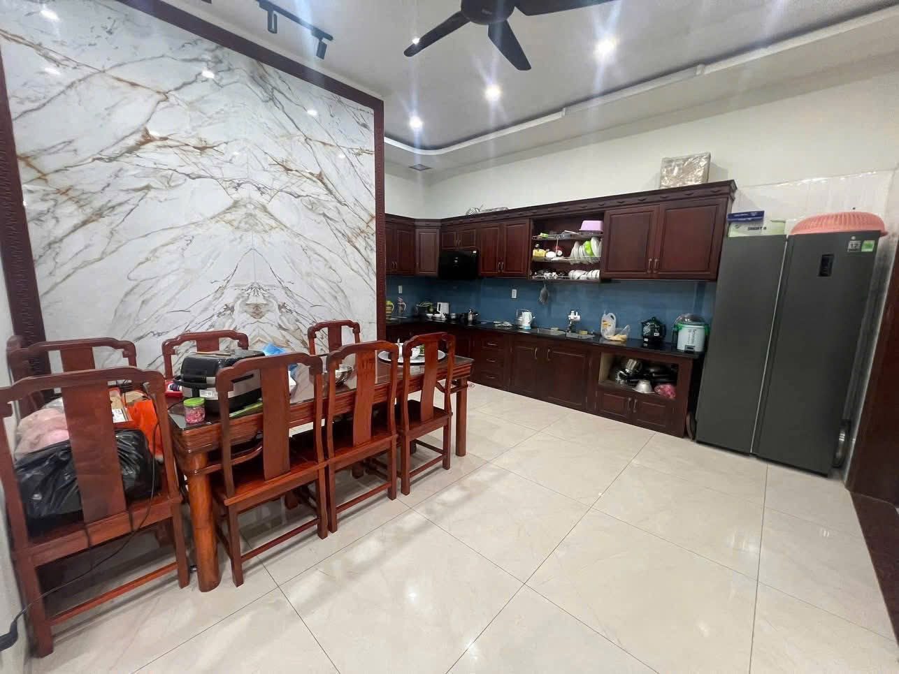 BÁN NHÀ 3 TẦNG ĐÌNH BẢNG - TỪ SƠN - ÔTÔ ĐỖ CỬA - TIỆN ÍCH NGẬP TRÀN- AN SINH ĐỈNH- Ở SƯỚNG