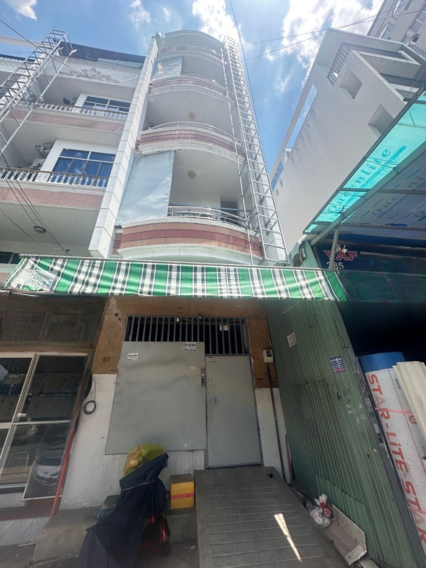 Bán nhà mặt tiền đinh bộ lĩnh 5 tầng kinh doanh cho thuê