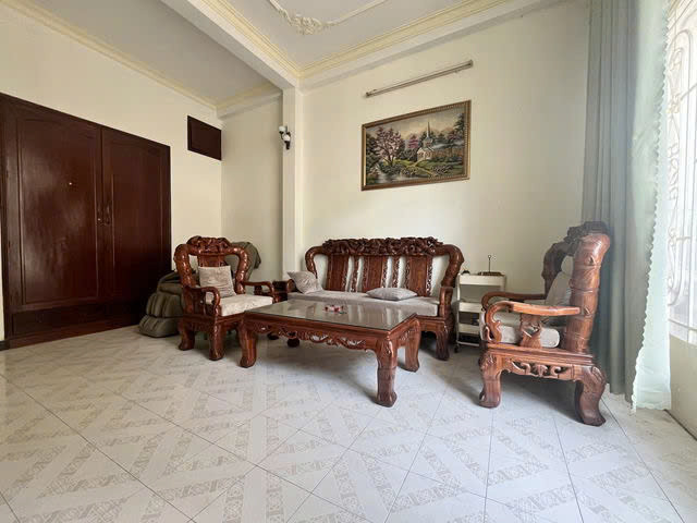Giá mềm nhất quận Bình Thạnh: 16 tỷ - Đinh Bộ Lĩnh - DT: 4.17 x 17m, nở hậu 4.3m- trệt, 3 lầu, 4PN, 5WC, phòng khách, bếp, phòng thờ, sân thượng trước sau -Tel 077 888 5818 chuyên bds Sài gòn