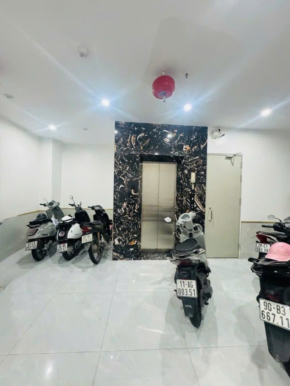 Bán Nhà 55m2 - 6 tầng mặt tiền rộng - giá nhỉnh 15 tỷ - Lô Góc Thang Máy – Ngõ Thông Ô Tô Gần – Dòng Tiền Ổn Định, Khai Thác Ngay.