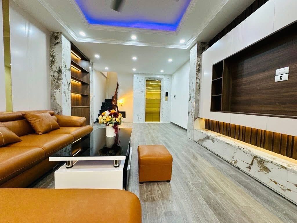 Định công thượng, Hoàng Mai, lô góc, ô tô qua, 6 tầng thang máy, 50m2, 11.9 tỷ