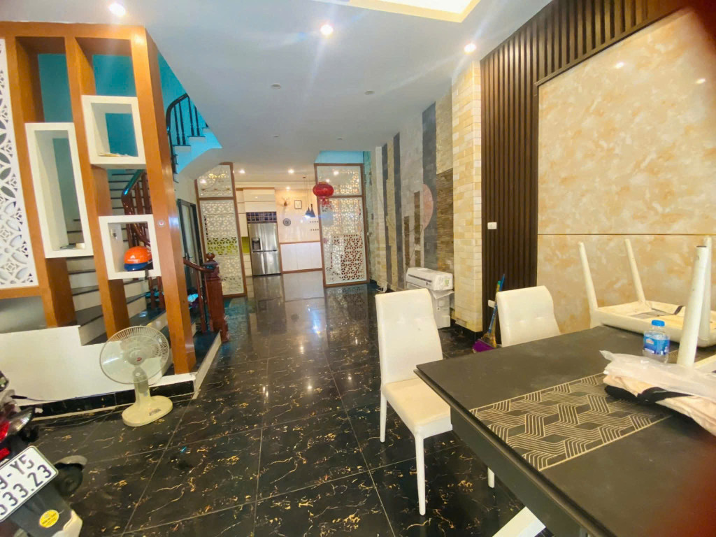 Cho thuê nhà nguyên căn Ngõ 76 Định Công, 70m2 x 4 tầng, 4 ngủ, 3 wc, 22 Triệu