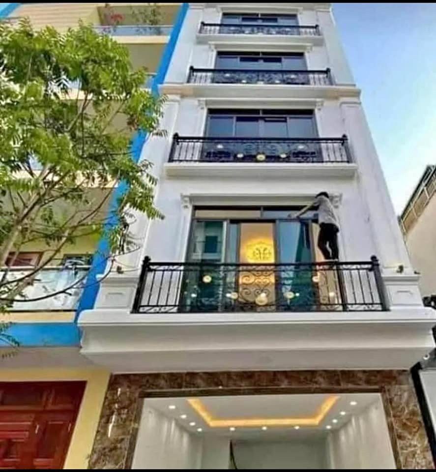 Định công, hoàng Mai, Lô góc, ngõ thông kinh doanh, 6 tầng thang máy, ô tô đỗ cửa, 50m2, 11.8 tỷ