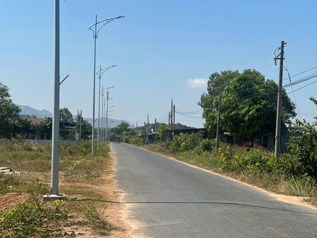 Bán đất thổ cư Đường Đinh Công Tráng, Tân Tiến, thị xã LaGi giá rẻ nhất 129tr/m ngang gần biển