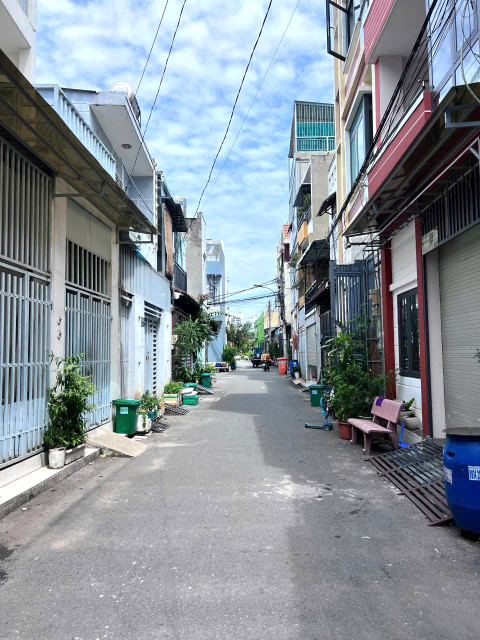 Bán Nhà 2 Tầng Đẹp – 55m² – Hẻm Xe Tải 5m – Gần Vincom Lê Văn Việt – Giá 4.6 Tỷ SHR Tăng Nhơn Phú A Q9