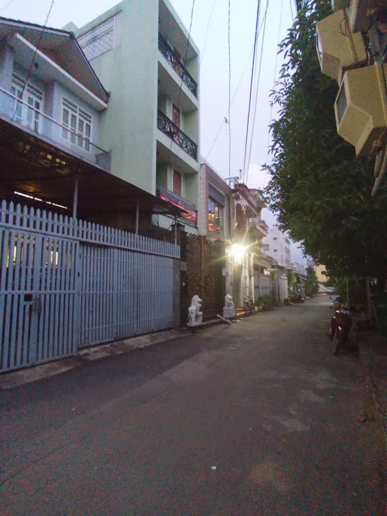 261.15.64 Đình Phong Phú 90 3 6 15 8 TỶ Phường Tăng Nhơn Phú B - Q9  - ĐC Nam - Khối Trần Gia - Hoa hồng 3% Giá Bán