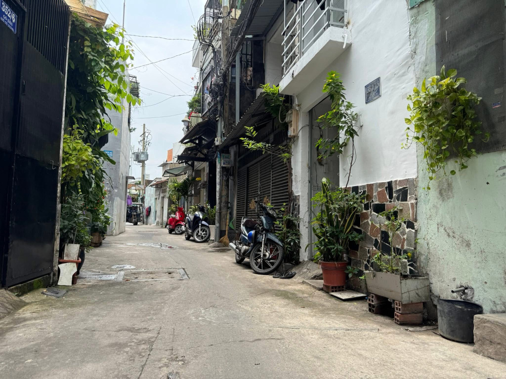HẺM XE HƠI TÂN KỲ TÂN QUÝ SÁT ĐH CÔNG THƯƠNG - 2 TẦNG 75M2 CHỈ 5.39 TỶ