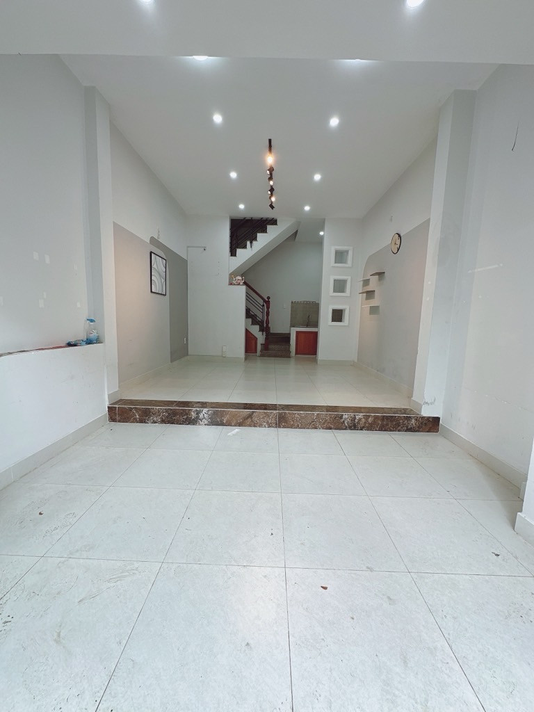 MẶT TIỀN VIP 4 TẦNG PHÚ THỌ HÒA TÂN PHÚ