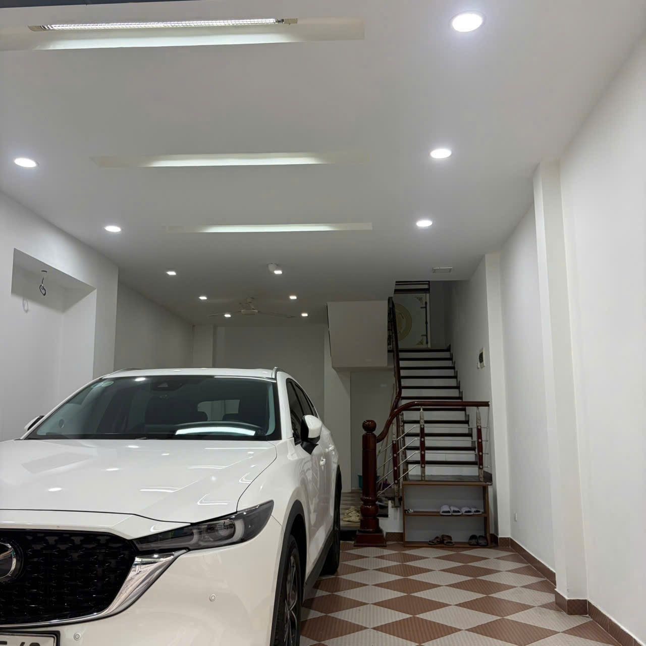Cho thuê Nhà riêng ngõ 26 Đỗ Quang, Cầu Giấy 60M x 5T Ô TÔ, PCCC giá 35 triệu