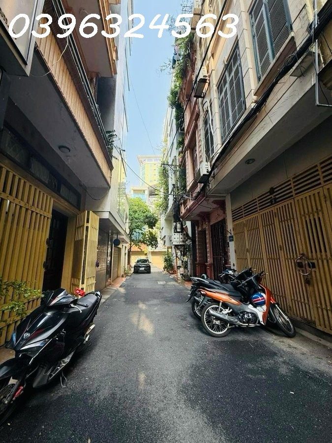 💎 Bán Nhà Đỗ Quang - Cầu Giấy 40m2 Phân Lô Kinh Doanh Ô Tô Vào Nhà 18.9 Tỷ