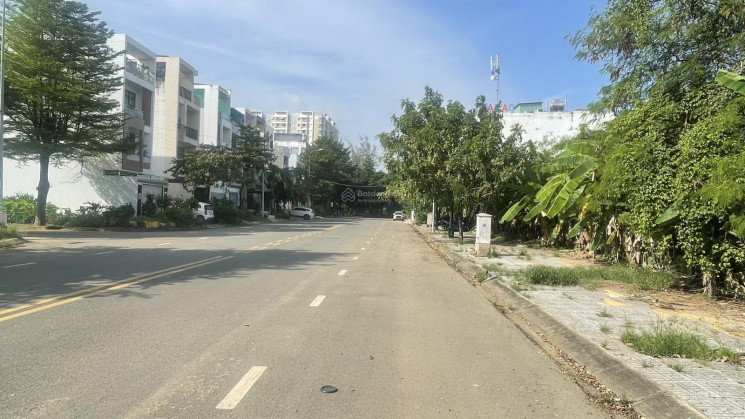 Ra nhanh đất ngay MT Đỗ Xuân Hợp - Phước Long B - Quận 9 , gần The Global chỉ 500m giá 3 Tỷ  bao ra sổ