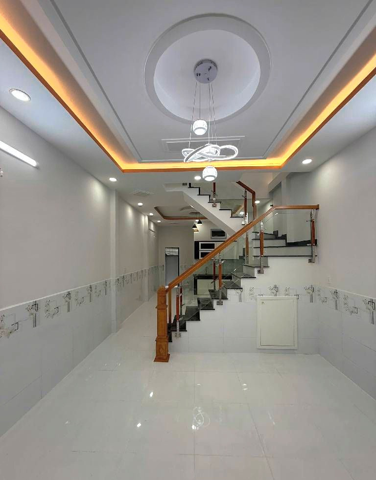 BÁN NHÀ ĐẸP SÁT BỜ BAO TÂN THẮN.G - AEO.N MAILL TPHU - NH ( 4.2X12M )