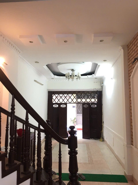 Bán nhà phân lô Doãn Kế Thiện 54m2 x 4 tầng, ngõ ô tô vào nhà, có vỉa hè, giá 17,5 tỷ