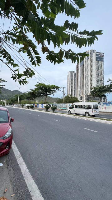 BÁN NHÀ MẶT TIỀN PHẠM VĂN ĐỒNG, VĨNH HOÀ, NHA TRANG