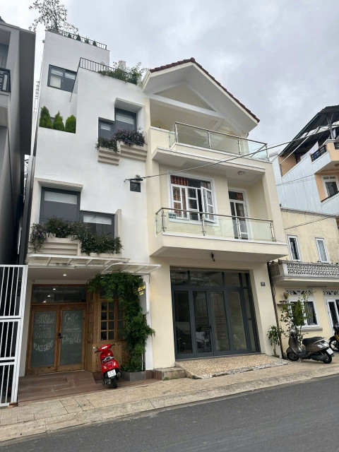 BÁN HOMESTAY MẶT TIỀN ĐƯỜNG ĐOÀN THỊ ĐIỂM ,P4 , ĐÀ LẠT