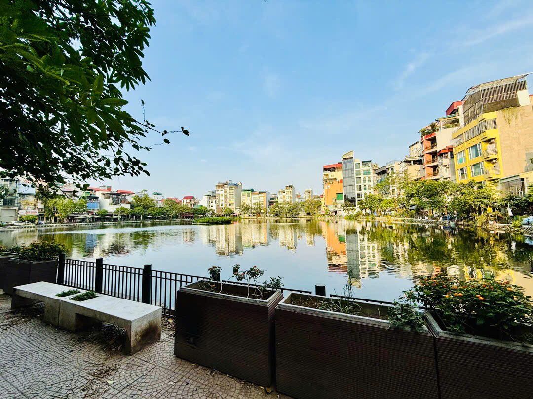 Bán Nhà riêng  thổ cư 94m² giá 39 tỷ tại Đường Đội Cấn Phường Ba Đình Hà Nội, VỈA hè 2 BÊN RỘNG RÃI, VIEW HỒ ĐẦM TRÒN, XÂY Ở HOẶC KINH DOANH ĐA MỤC ĐÍCH