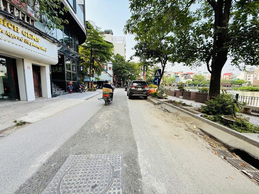 Bán Nhà riêng  thổ cư 94m² giá 39 tỷ tại Đường Đội Cấn Phường Ba Đình Hà Nội, VỈA hè 2 BÊN RỘNG RÃI, VIEW HỒ ĐẦM TRÒN, XÂY Ở HOẶC KINH DOANH ĐA MỤC ĐÍCH