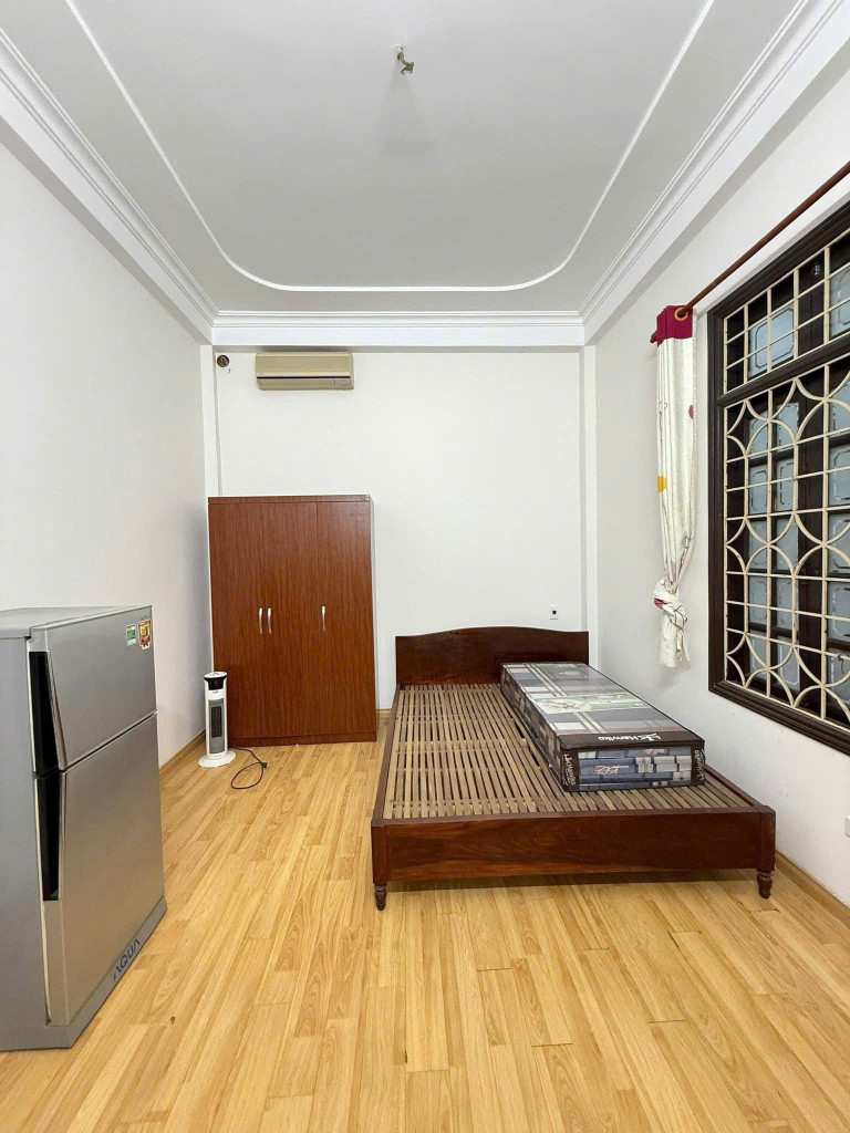 Bán Nhà Đội Cấn 20M RA Ô TÔ TRƯỚC  NHÀ 3m DT 80m2 4 tầng MT 6.6m Giá 11.6 tỷ