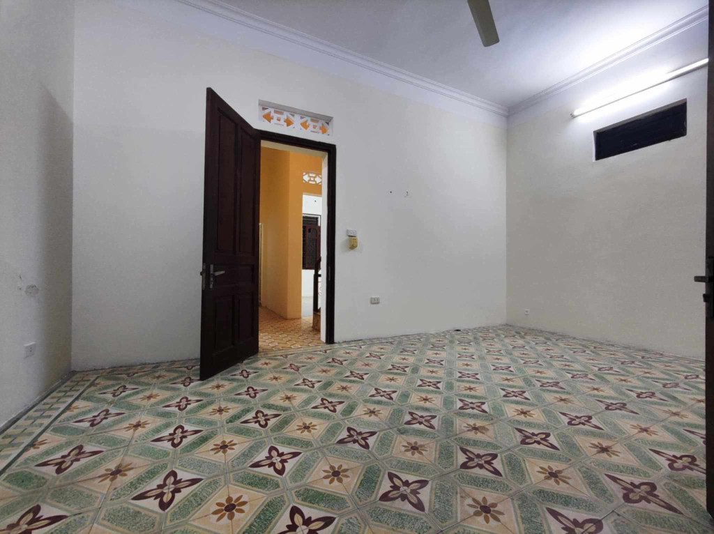 CHO THUÊ NHÀ RIÊNG PHỐ ĐỘI CẤN, BA ĐÌNH, NHÀ ĐẸP, 5M RA PHỐ