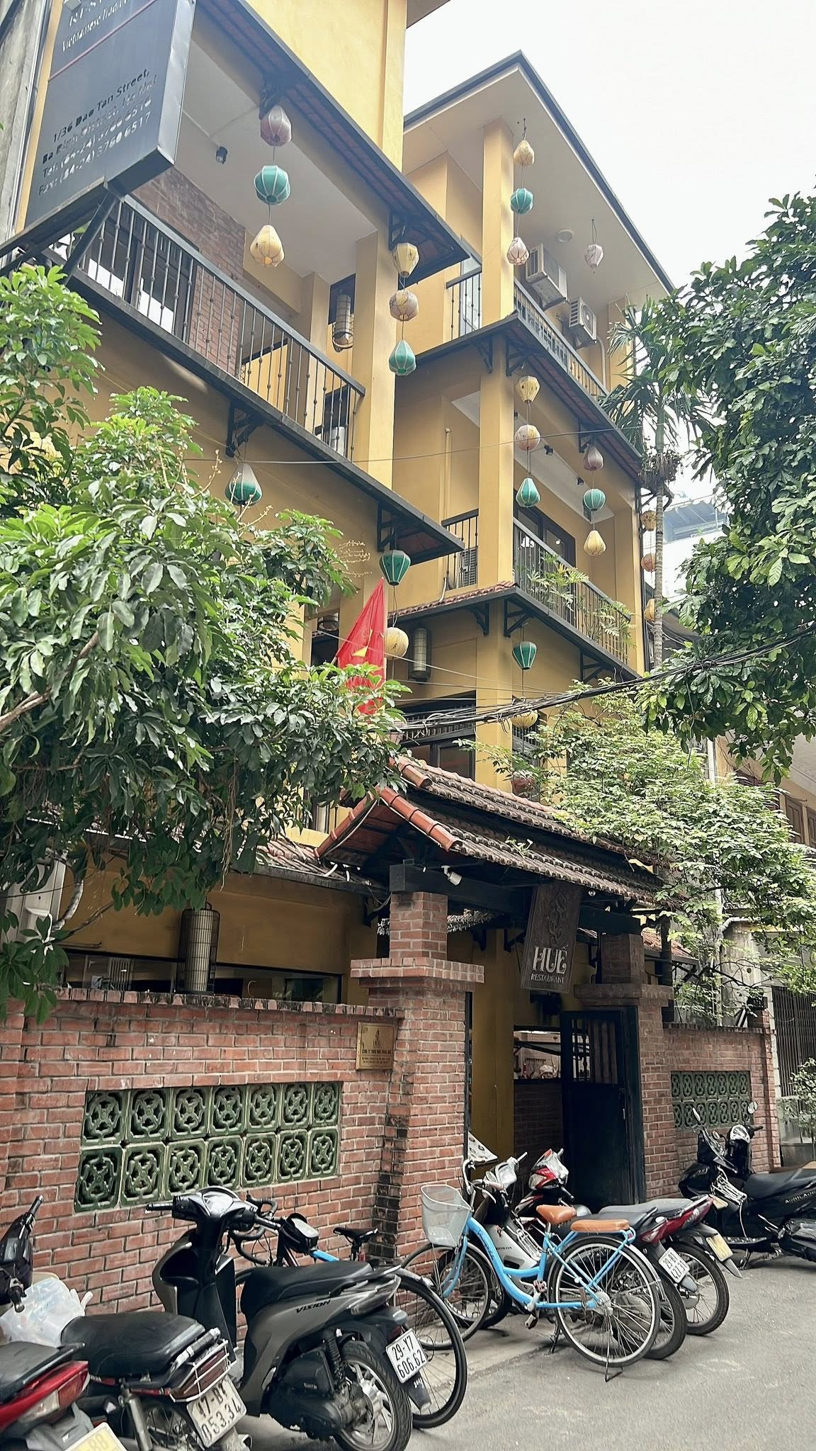BÁN BIỆT THỰ PHỐ ĐỘI CẤN. 140M2 - 4 TẦNG. MT 11M. KINH DOANH.