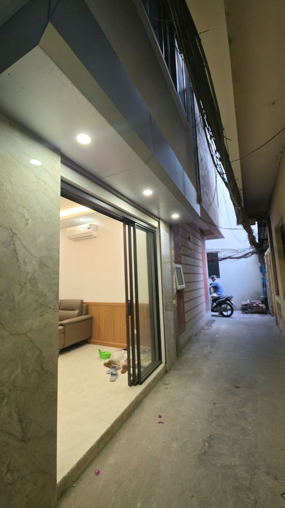 Nhà đẹp trong lòng Hà Nội
ĐỘI CẤN · BA ĐÌNH · VỊ TRÍ VÀNG