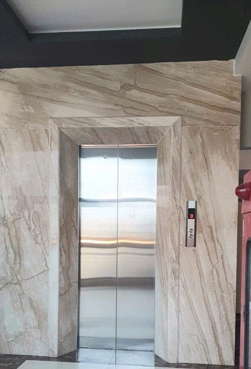 Nhà mình cho thuê nhà mới, hai cửa đi, Đội Cấn; vỉa hè 99m2* 5T- 28 Tr