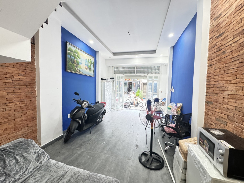 Bán nhà mặt phố quận 11 - 4 tầng nhà nở hậu - Giá tốt đầu tư sinh lời 7,85 tỷ