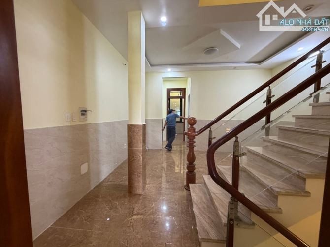 🏠 BÁN SIÊU PHẨM KIỆT Ô TÔ ĐỐNG ĐA - HẢI CHÂU - 94M2 NGANG 5M - SÁT SÔNG HÀN - GIÁ 8.X TỶ