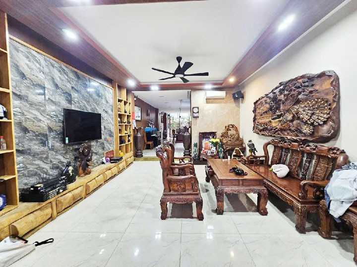 Nhà đẹp 5 tầng, mặt tiền Ca Văn Thỉnh, khu Bàu Cát, 133m2, hơn 24 tỷ TL