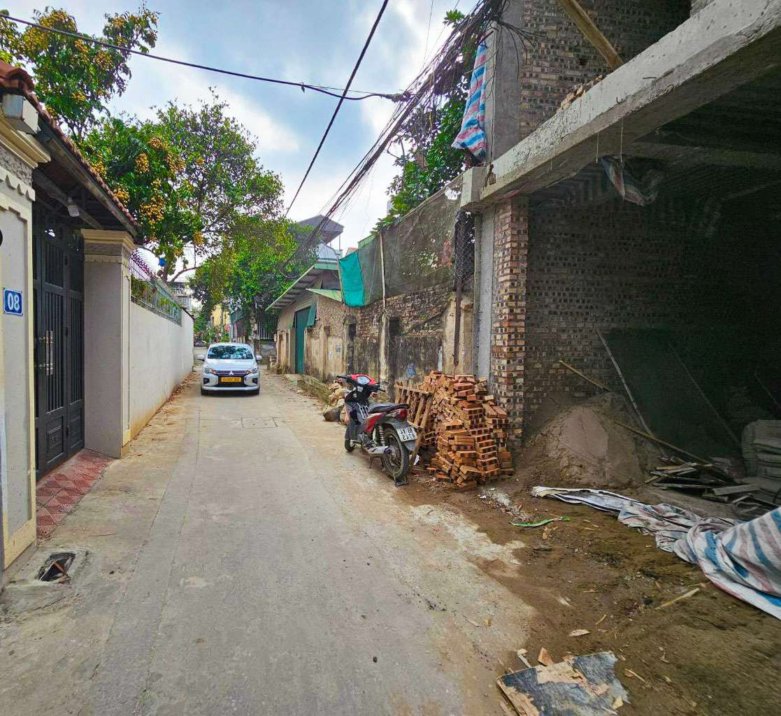 Cần bán nhà mới 45m 6 tầng thang máy gần chợ Đồng Dinh Thạch Bàn ngõ thông ô tô 9 tỷ 9