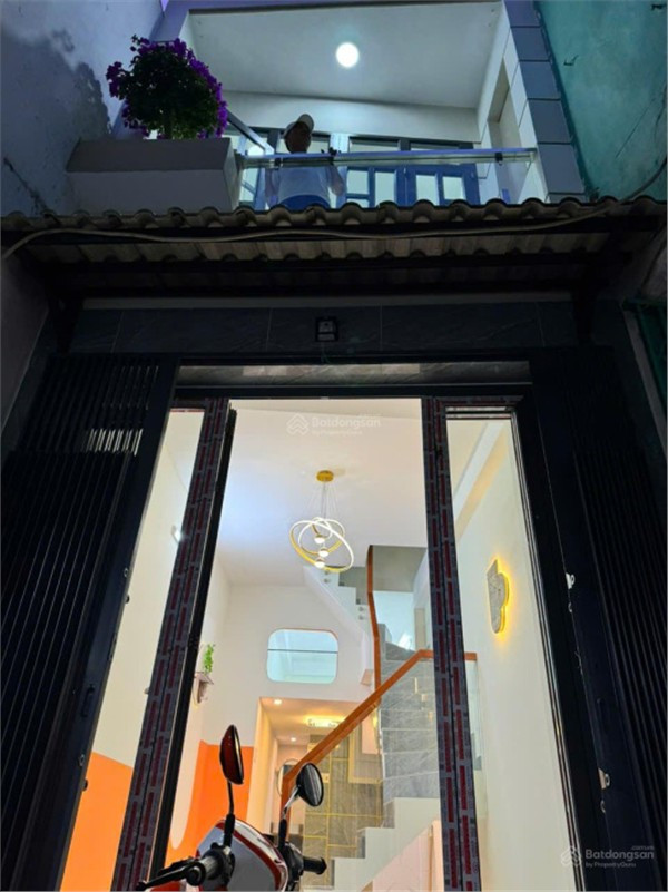 🏠 Bán nhà Đông Hồ, Q.8, 23m², 3 tầng, 3PN - 3.4 tỷ 🏠
