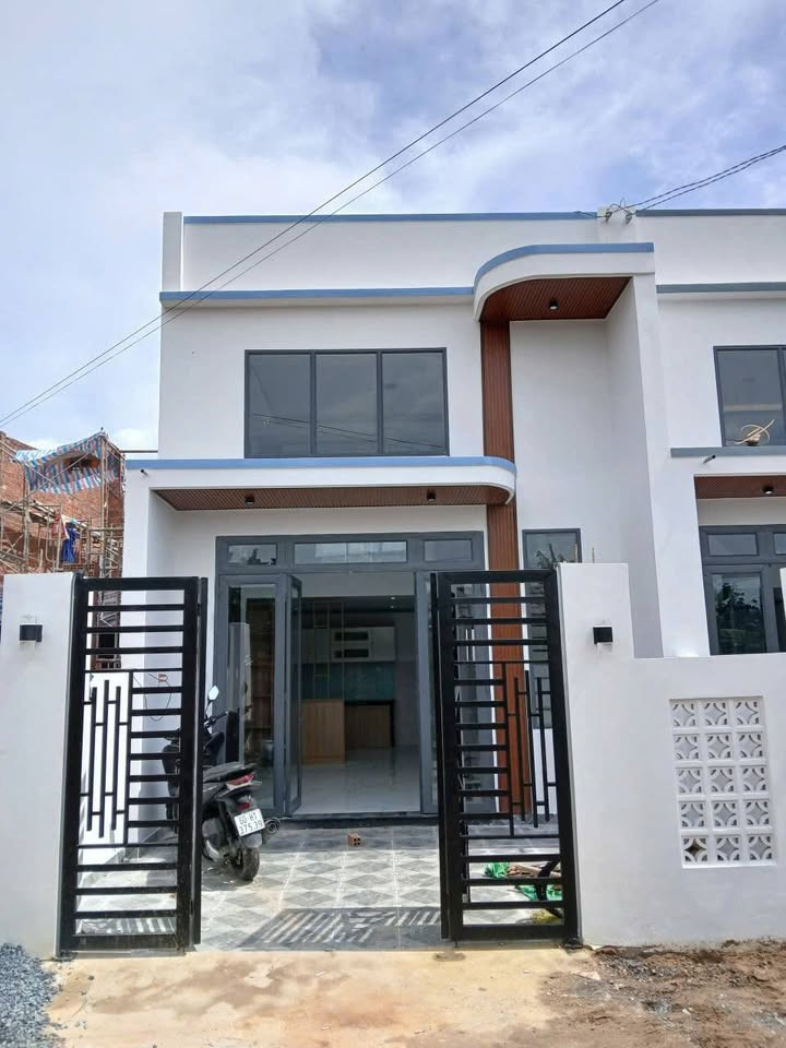 BÁN GẤP CĂN NHÀ KHU VỰC BỬU HÒA ĐỂ CHI TRẢ TIỀN NGÂN HÀNG CHỈ VỚI 379 TRIỆU