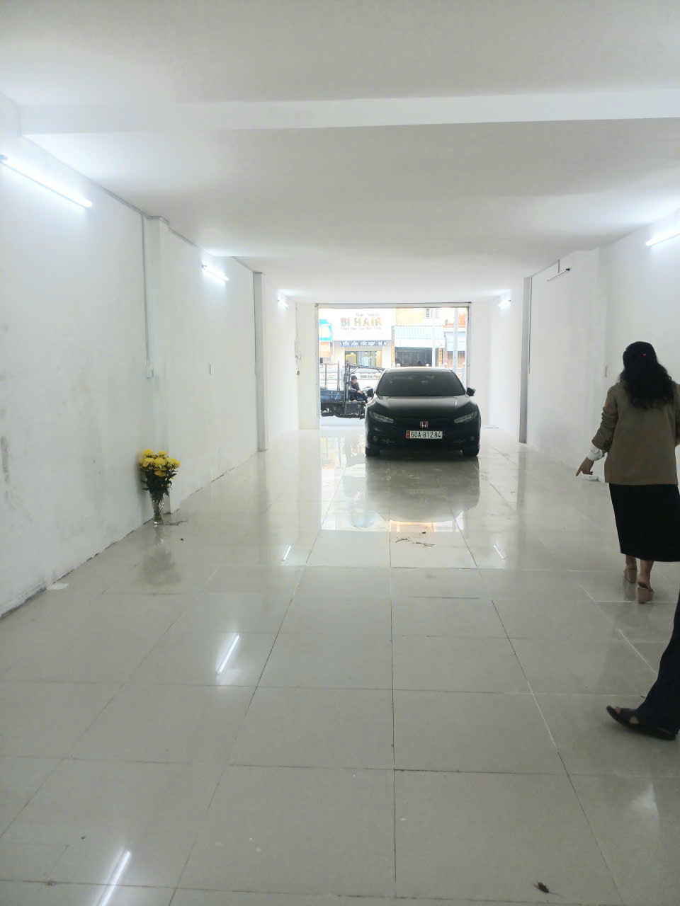 CHO THUÊ MẶT BẰNG ĐỒNG KHỞI DT125m2, TRONG SUỐT NHÀ CẤP 4, WC.