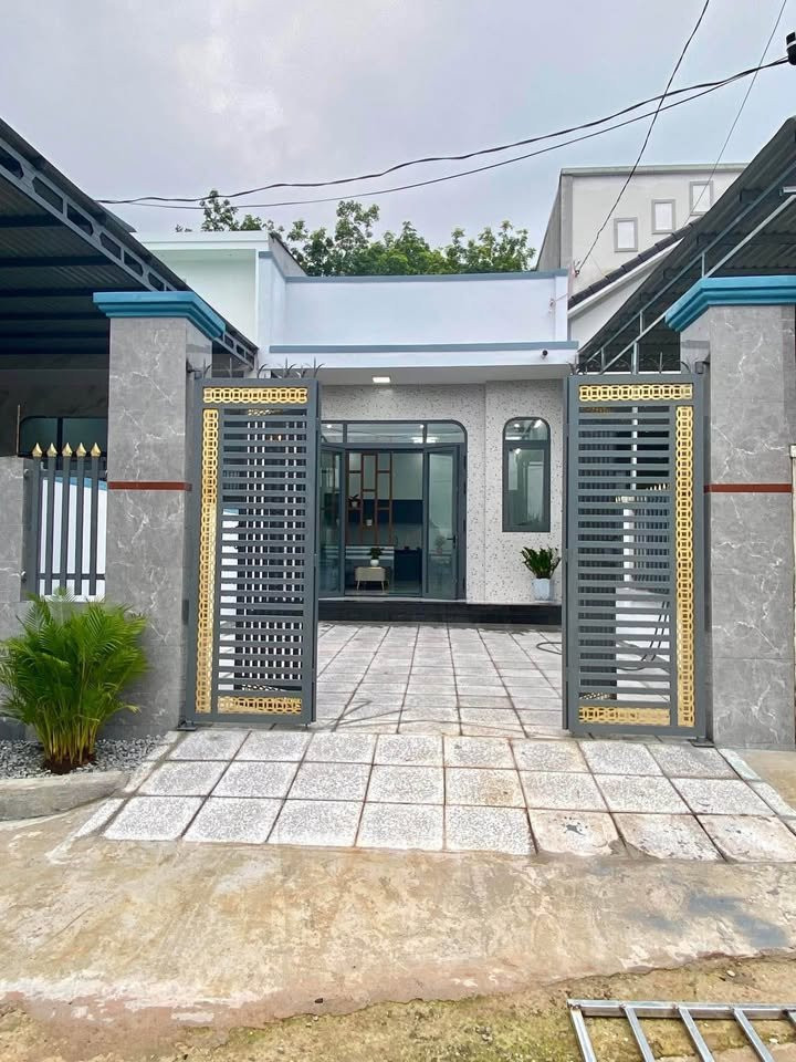 BÁN NHÀ CẤP 4 NGAY KHU VỰC GẦN THẠNH PHÚ VĨNH CỬU CHỈ VỚI 379 TRIỆU..