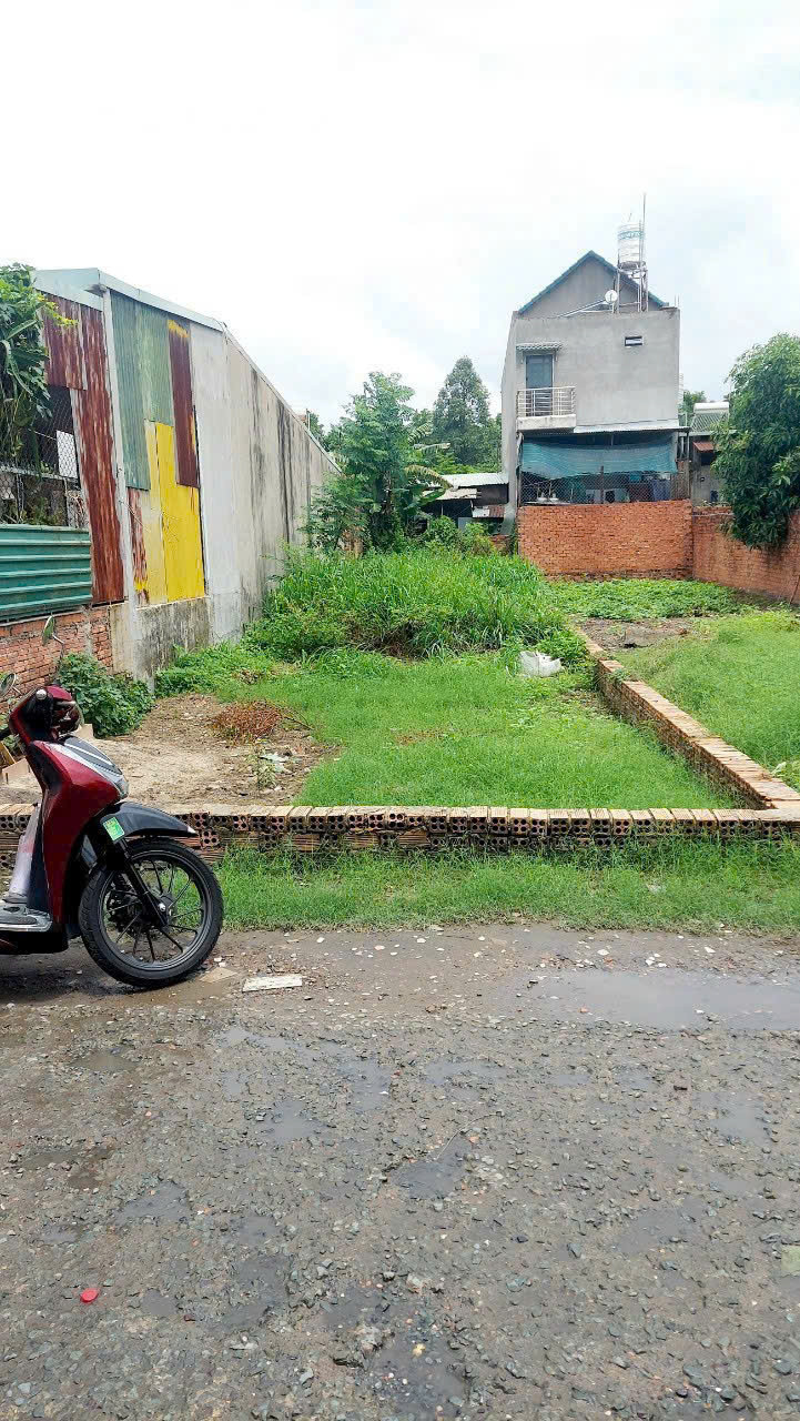 BÁN ĐẤT SỔ RIÊNG SAU CÂY XĂNG 26 SỔ RIÊNG THỔ CƯ, DT166m2