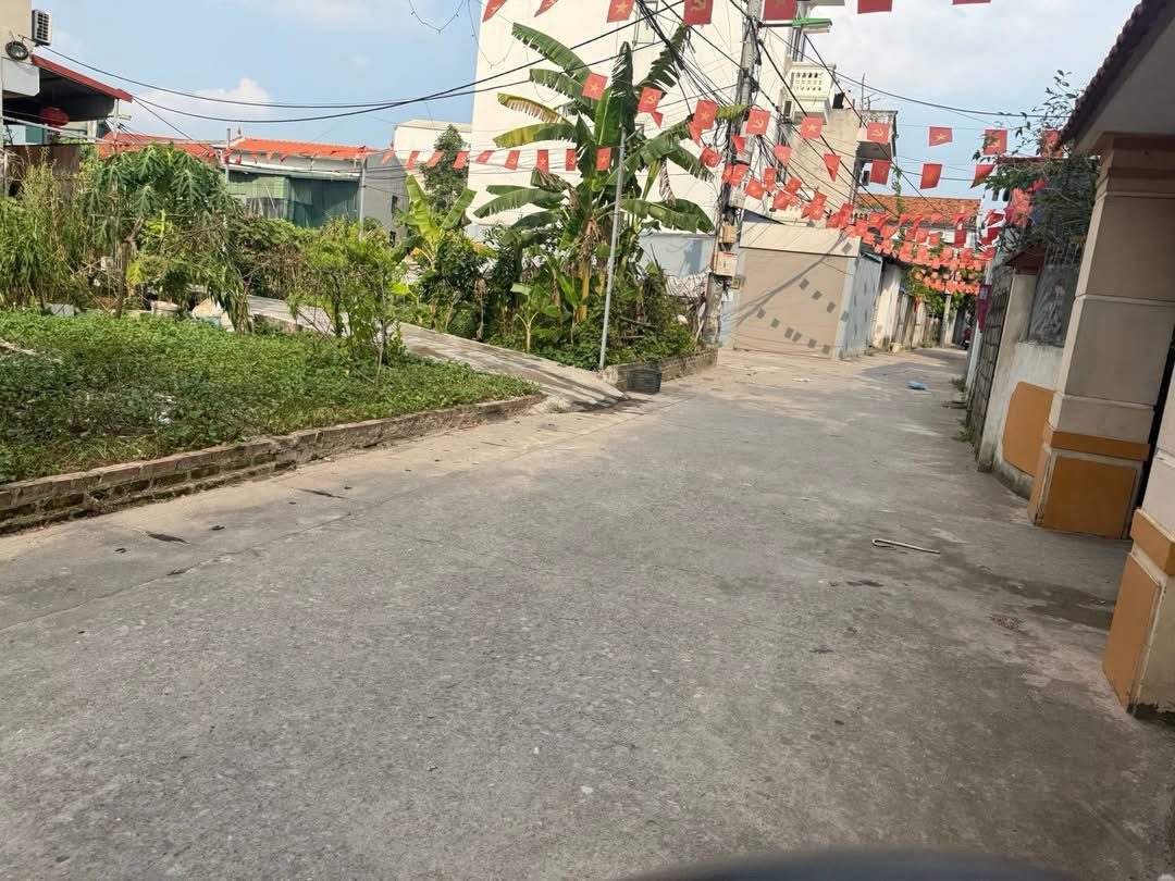 Chính chủ cần bán 50.3m vuông đất ở
Ngõ rộng ô tô tránh nhau
