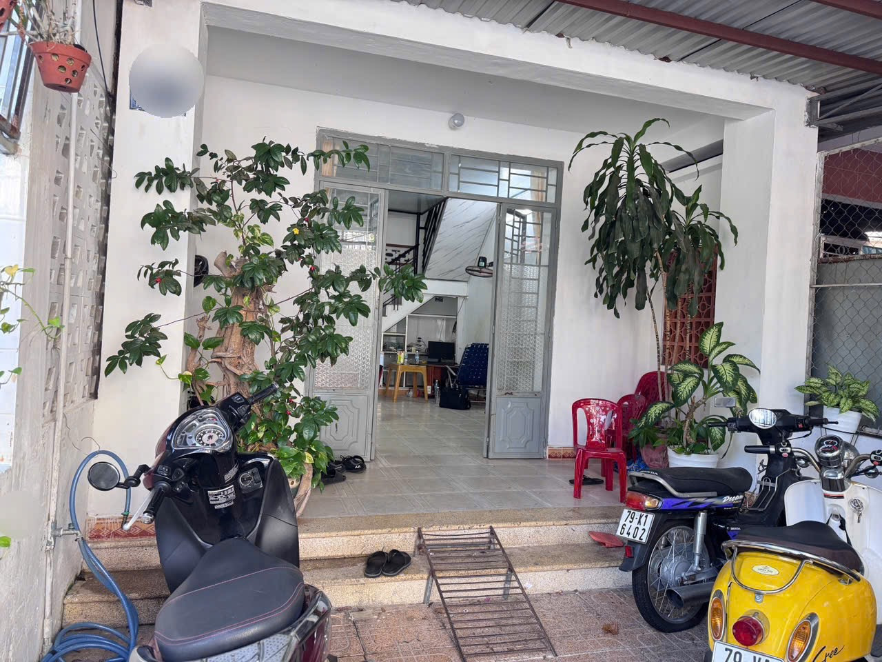 Nhà Hẻm Phố Giá Rẻ, Cạnh Chợ gần Siêu Thị, Phường Phước Hải, Tp Nha Trang