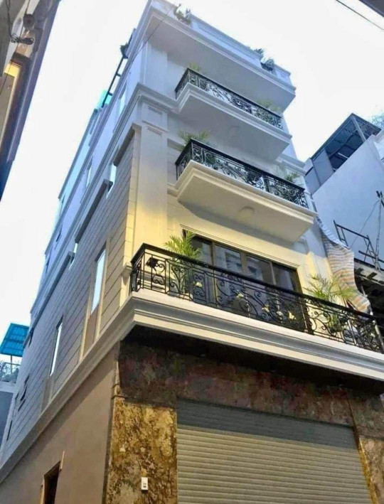 BÁN NHÀ ĐÔNG NGẠC - BẮC TỪ LIÊM - DT42M2 - 5 TẦNG - GIÁ 6,8 TỶ - ĐỂ Ở KINH DOANH - NGÕ THÔNG THOÁNG