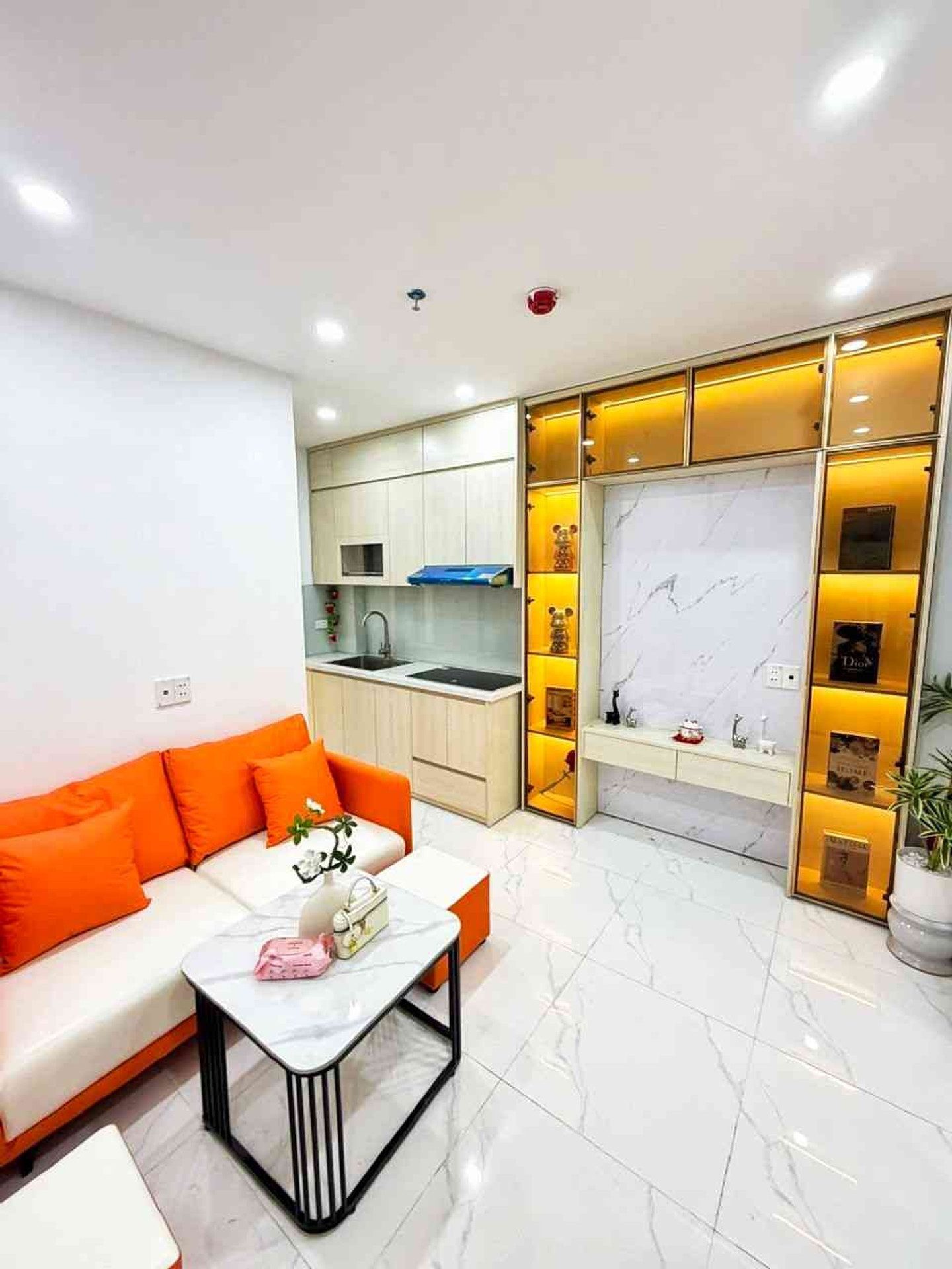 TUYỆT PHẨM CĂN HỘ 2 NGỦ ĐÔNG TÁC MỚI TINH - THANG MÁY - LÔ GÓC THOÁNG SÁNG - FULL ĐỒ XỊN