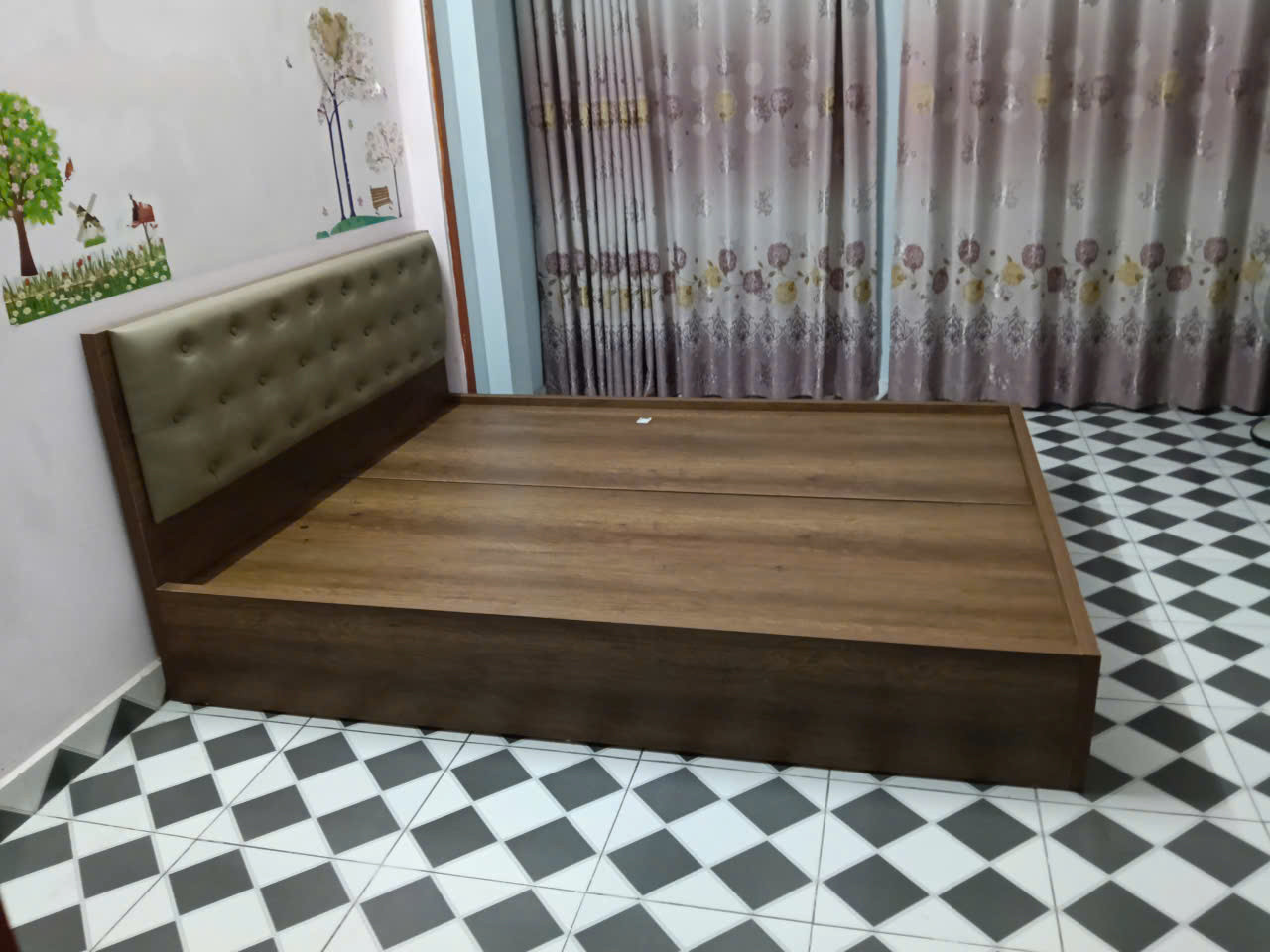 Cho thuê nhà nguyên căn 108 Đông Thiên, Vĩnh Hưng, Hoàng Mai. DT 30m x 5 tầng, giá 10.5tr