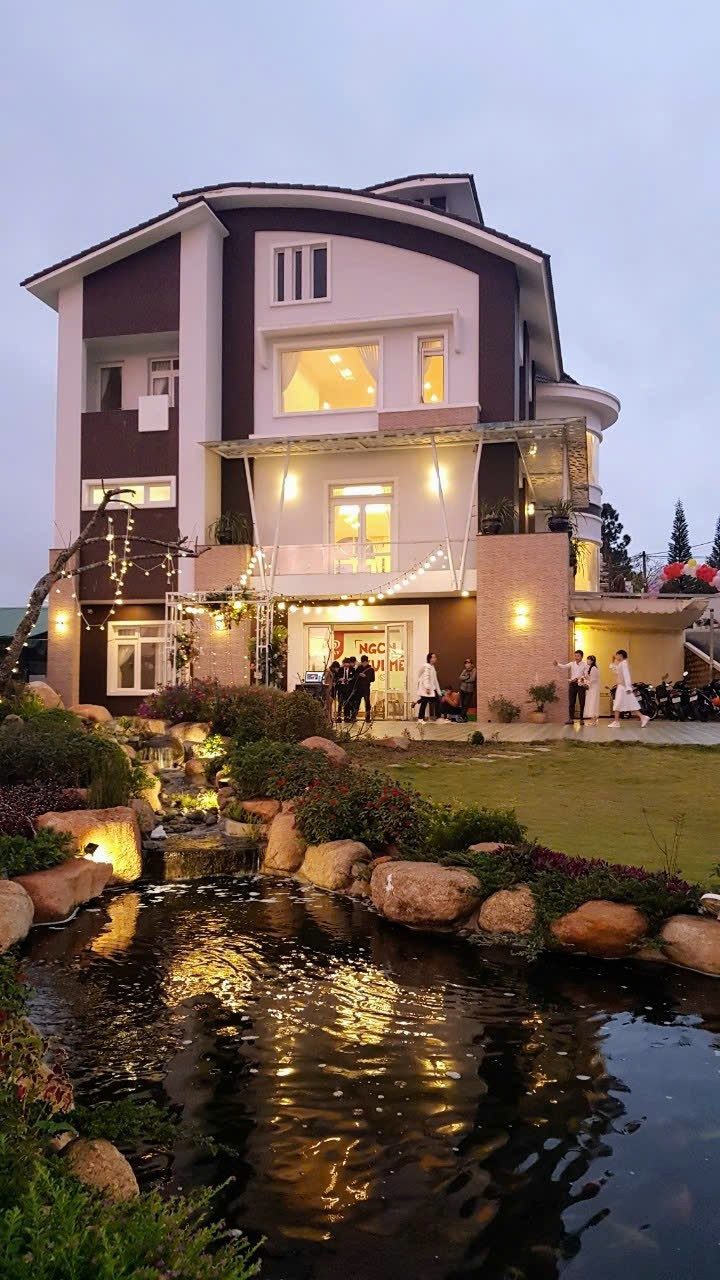 Căn biệt thự siêu rộng gần 1000m🏡đất ở đô thị. Full xd- 6P ngủ rôngk. Sân vườn- ngay trung tâm✨️45 tỷ- BÁN GẤP✨️