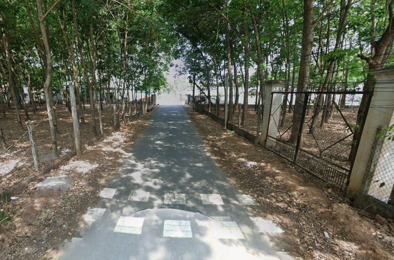 Bán đất 2201m² cách đường Nguyễn Văn Thành 100m, giá 25 tỷ