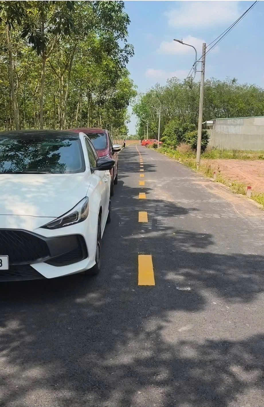 Bán đất đẹp - Diện tích 5x20m2, có 60m2 thổ cư - Mặt tiền đường nhựa 5m - Gần khu công nghiệp