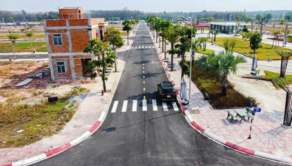 Mở bán 200 nền dự án Bắc Sài Gòn, tọa lạc trên đường DT741, Phú Giáo, TPHCM, diện tích : 75m2, giá 1tỷ150tr/nền, sổ hồng riêng, cách cổng xanh 5p, ngay nút giao cao tốc