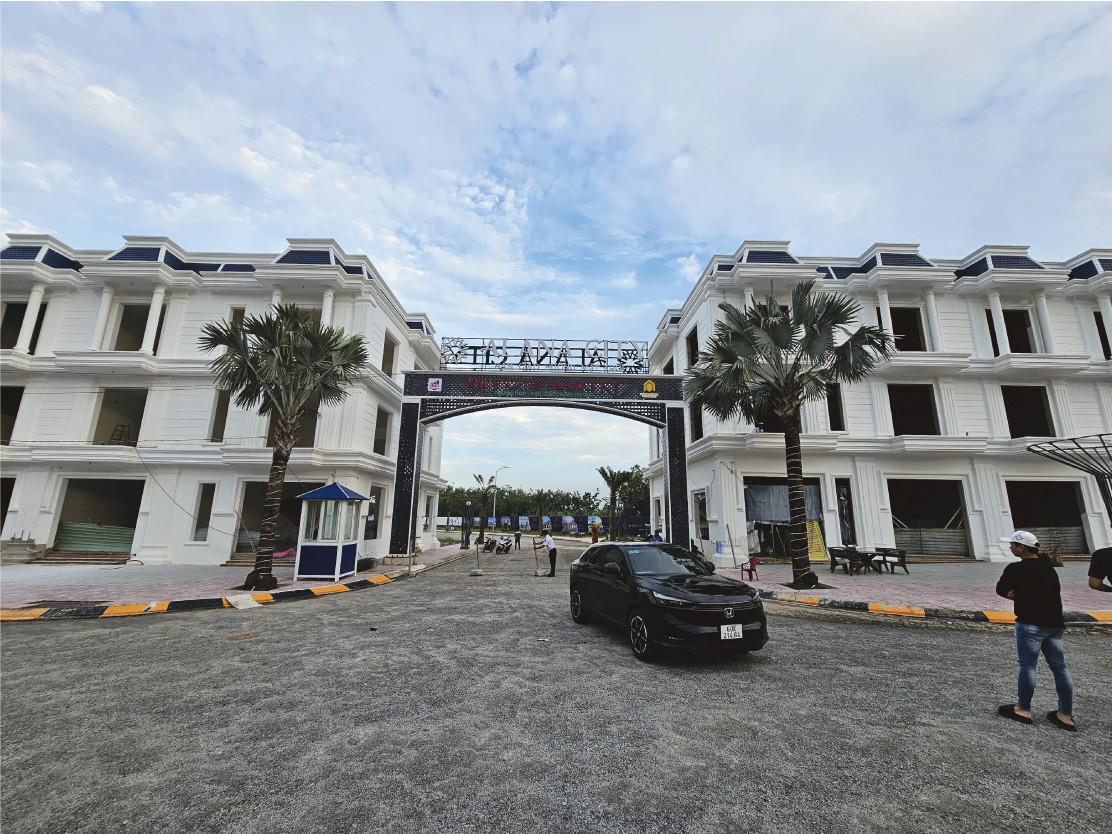 Lô đất liền kề 122,5m2 gần QL741, Cao tốc Bình Dương - HCM, tại KĐT Green City. Sổ sẵn. CK 12%