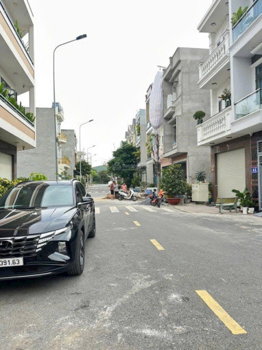 Bán đất tại MTĐ DT743, Tân Đông Hiệp, Dĩ An giá 2.69Tỷ, View đẹp hàng hot