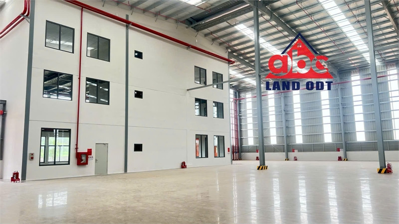XT366 nhà xưởng hiện đại với thiết kế khung thép kiên cố trang bị hệ thống PC tự động